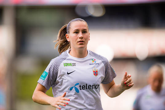 Elisabeth Terland of Norway warms up