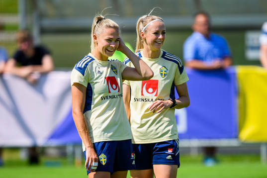 Fridolina Rolfö and Amanda Ilestedt