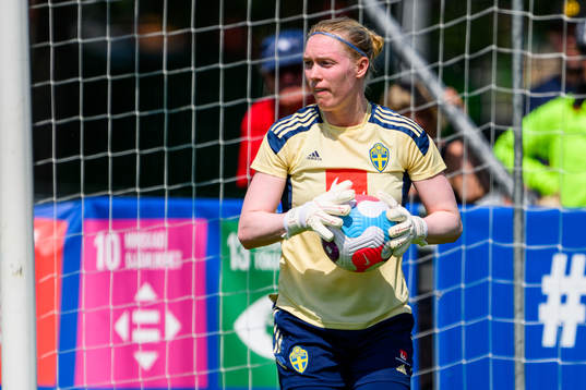 Goalkeeper Hedvig Lindahl