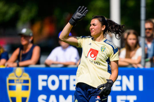 Goalkeeper Zecira Musovic