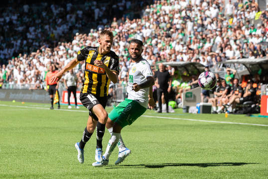 Häckens Oscar Uddenäs och Hammarbys Mohanad Jeahze