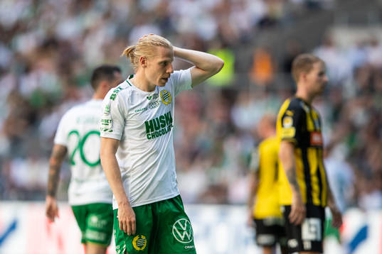 Hammarbys Gustav Ludwigson deppar