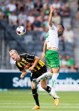 Häckens Gustav Berggren och Hammarbys Alper Demirol