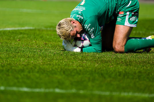 Degerfors målvakt Alfie Malik Whiteman