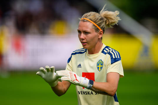 Goalkeeper Jennifer Falk