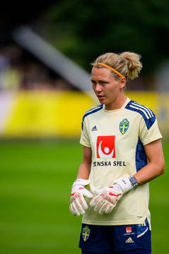 Goalkeeper Jennifer Falk