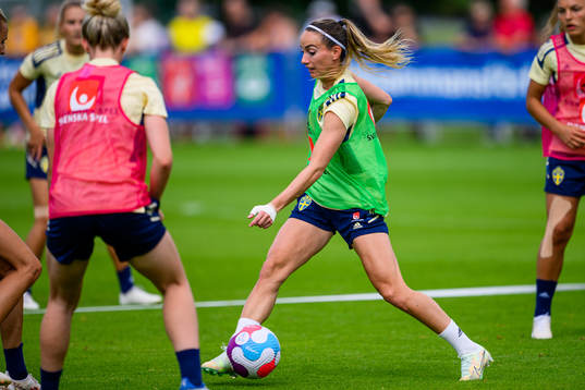 Kosovare Asllani