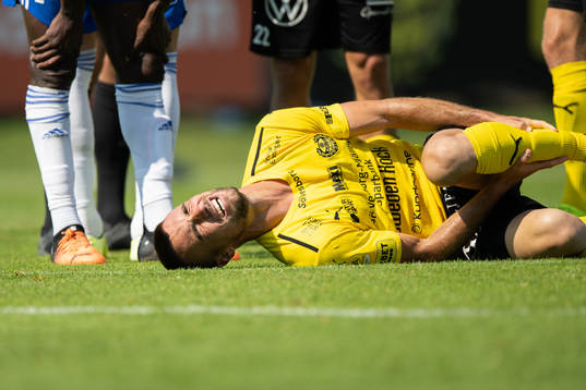 Mjällbys Carlos Moros Gracia har ont