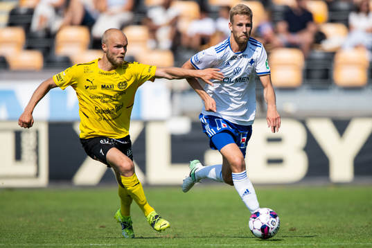Mjällbys Viktor Gustafson och IFK Norrköpings Filip