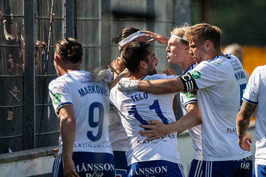 IFK Norrköpings Daniel Fritz Eid jublar med lagkamrater