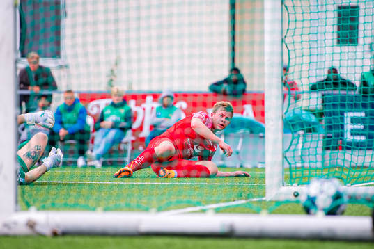 Aune Selland Heggebø of Brann scores the 0-1 goal