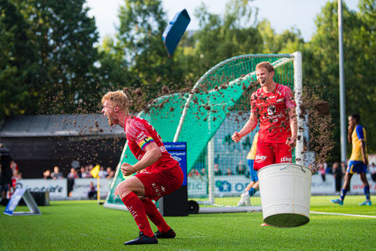 Sivert Heltne Nilsen of Brann celebrates