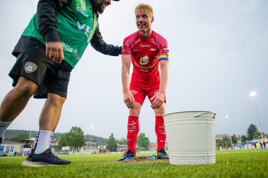 Sivert Heltne Nilsen of Brann celebrates
