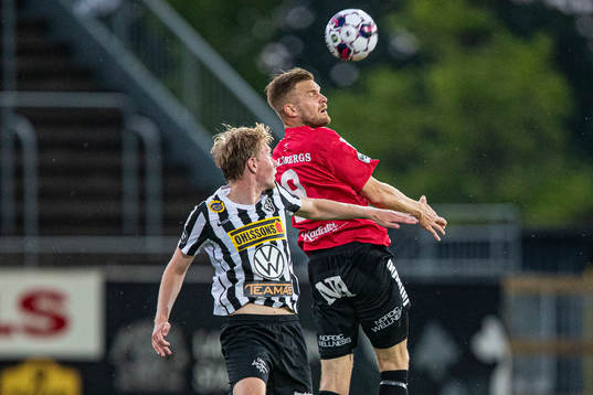 Landskronas Adam Egnell och Örebros Erik Björndahl