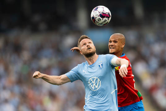 Malmö FFs Lasse Nielsen och Helsingborgs Anthony van