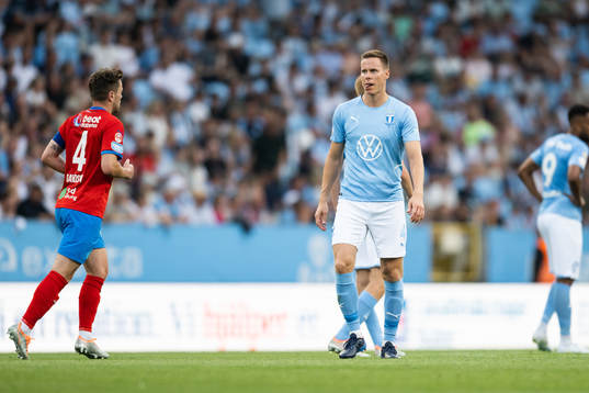 Malmö FFs Niklas Moisander deppar