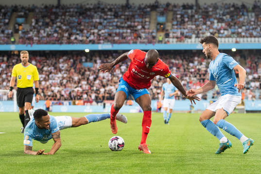 Malmö FFs Martin Olsson och Erdal Rakip och Helsingborgs