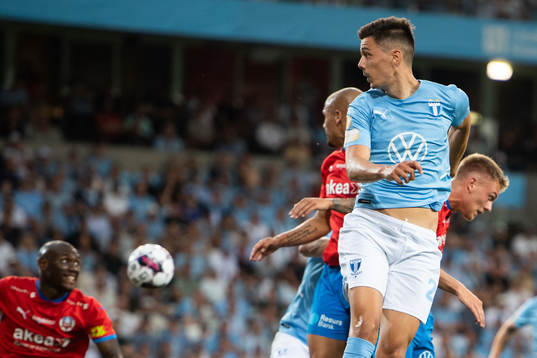 Malmö FFs Dennis Hadzikadunic