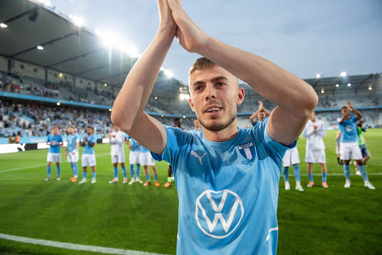 Malmö FFs Patriot Sejdiu jublar