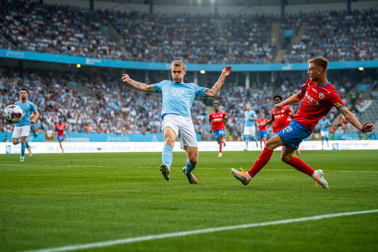 Malmö FFs Felix Beijmo och Helsingborgs Dennis Olsson