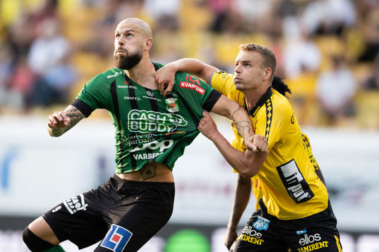 Varbergs Robin Simovic och Elfsborgs Gustav Henriksson