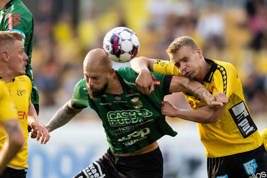 Varbergs Robin Simovic och Elfsborgs Gustav Henriksson