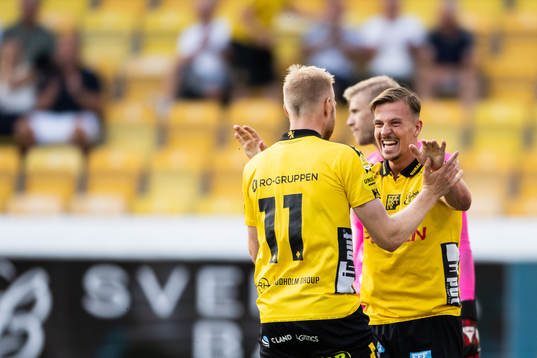 Elfsborgs Simon Olsson jublar