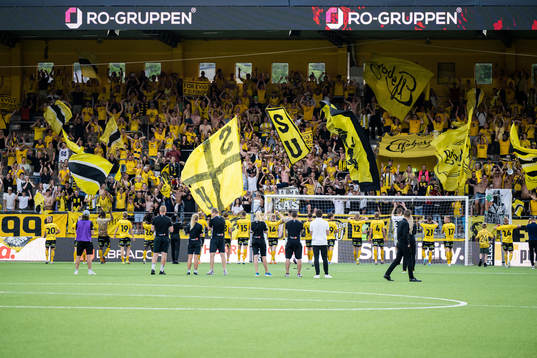 Elfsborgs spelare tackar publiken