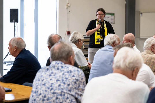 Elfsborgs klubbchef Stefan Andreasson talar