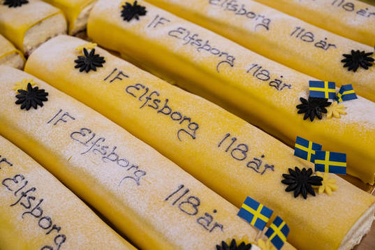 Firande av Elfsborg 118 år innan fotbollsmatchen i