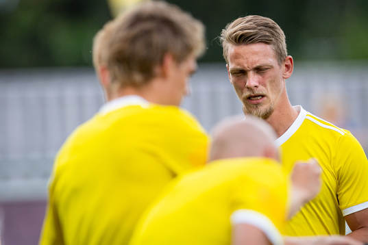 Falkenbergs Robin Hofsö före fotbollsmatchen i Ettan