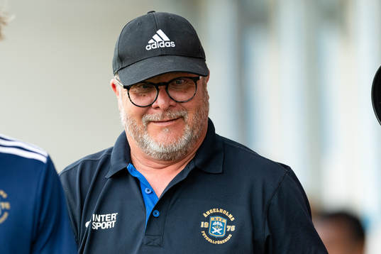 Ängelholms tränare Roar Hansen före fotbollsmatchen i