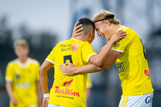 Falkenbergs Oskar Christiansson jublar