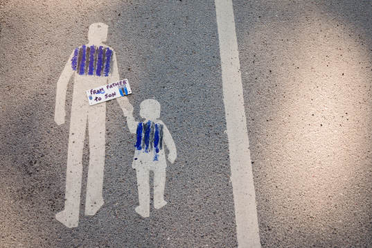Gång- och cykelbana utanför Studenternas utsmyckad med