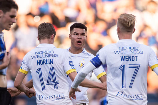 IFK Göteborgs Gustaf Norlin jublar