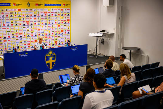 Head coach Pia Sundhage