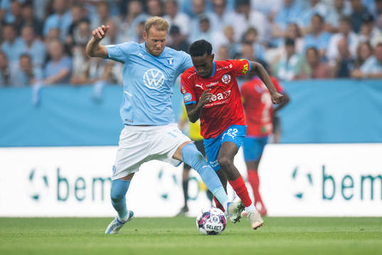 Malmö FFs Ola Toivonen och Helsingborgs Taha Ali