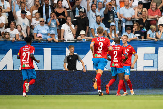Helsingborgs Dennis Olsson jublar