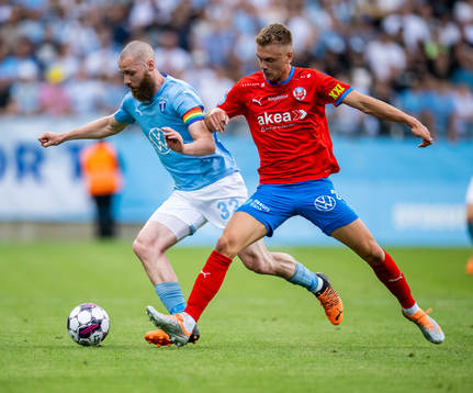 Malmö FFs Jo Inge Berget och Helsingborgs Dennis Olsson