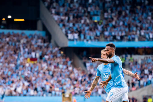 Malmö FFs Isaac Kiese Thelin jublar