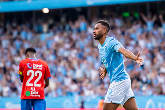 Malmö FFs Isaac Kiese Thelin jublar