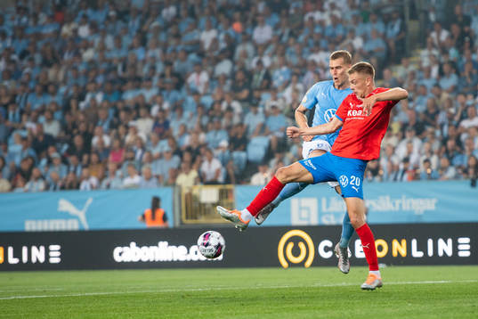Malmö FFs Felix Beijmo och Helsingborgs Dennis Olsson
