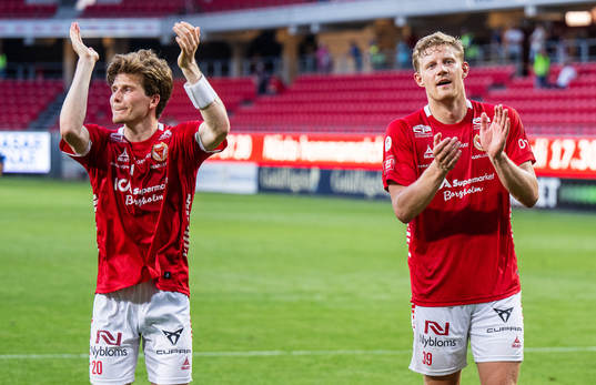 Kalmars Oliver Berg och Lars Sætra jublar