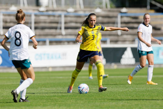 Athinna Persson Lundgren of Sweden