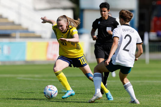 Swedens Bea Sprung in action against Germanys Pauline