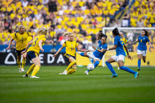 Nathalie Björn of Sweden and Adriana of Brazil