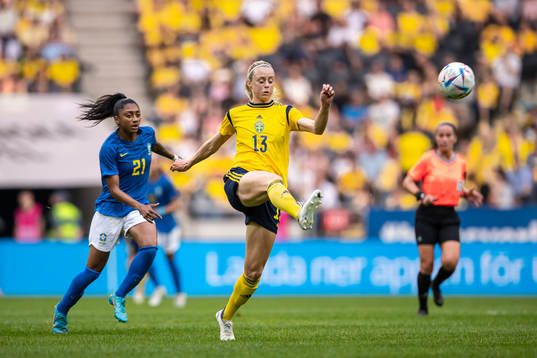 Kerolin of Brazil and Amanda Ilestedt of Sweden