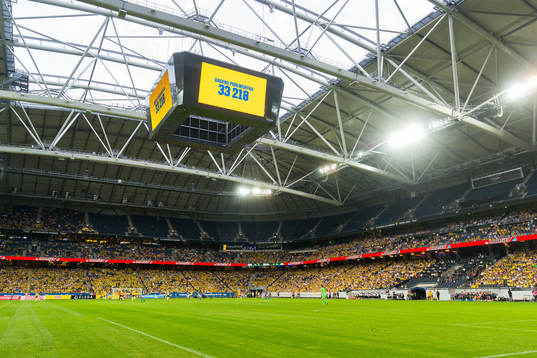 Number of attendance, 33218