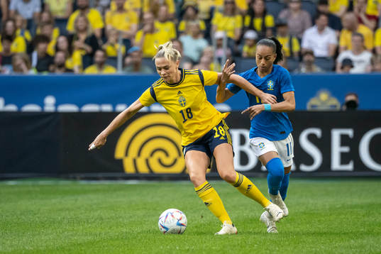 Fridolina Rolfö of Sweden and Adriana of Brazil