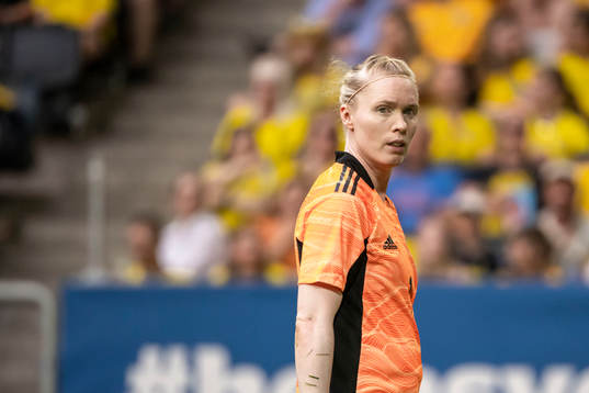 goalkeeper Hedvig Lindahl of Sweden